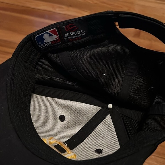Kids authentic MLB Pittsburgh pirates Velcro strap back - Picture 4 of 4